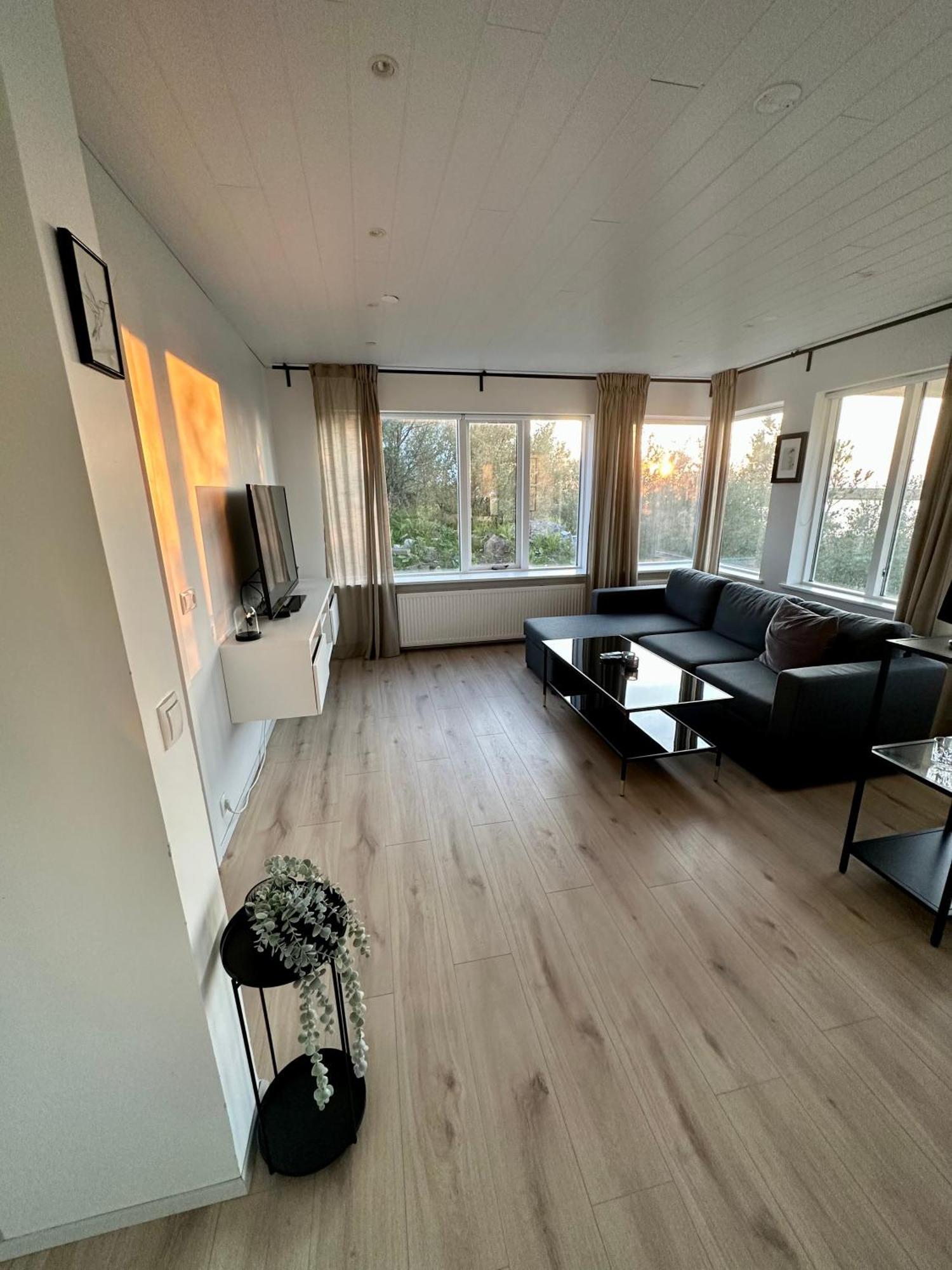 Charming 1-Bedroom Condo With Stunning View Reykjavik Luaran gambar